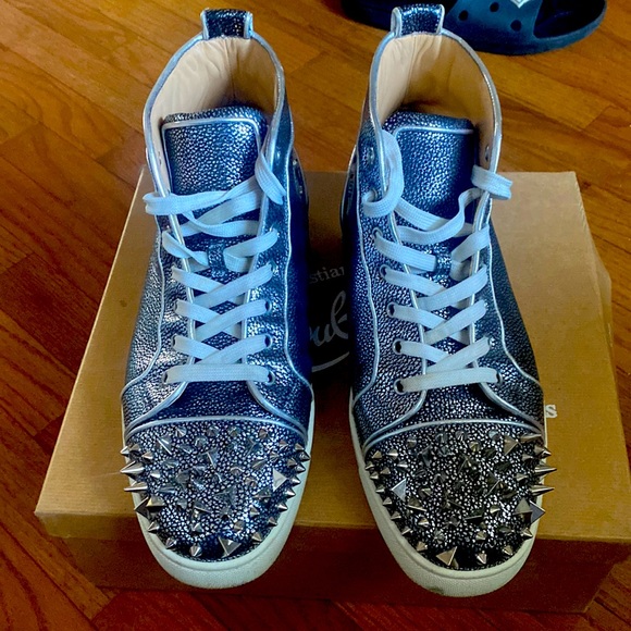 Christian Louboutin - Picture 1 of 2